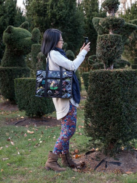 Blue Q Shoulder Tote Botanical