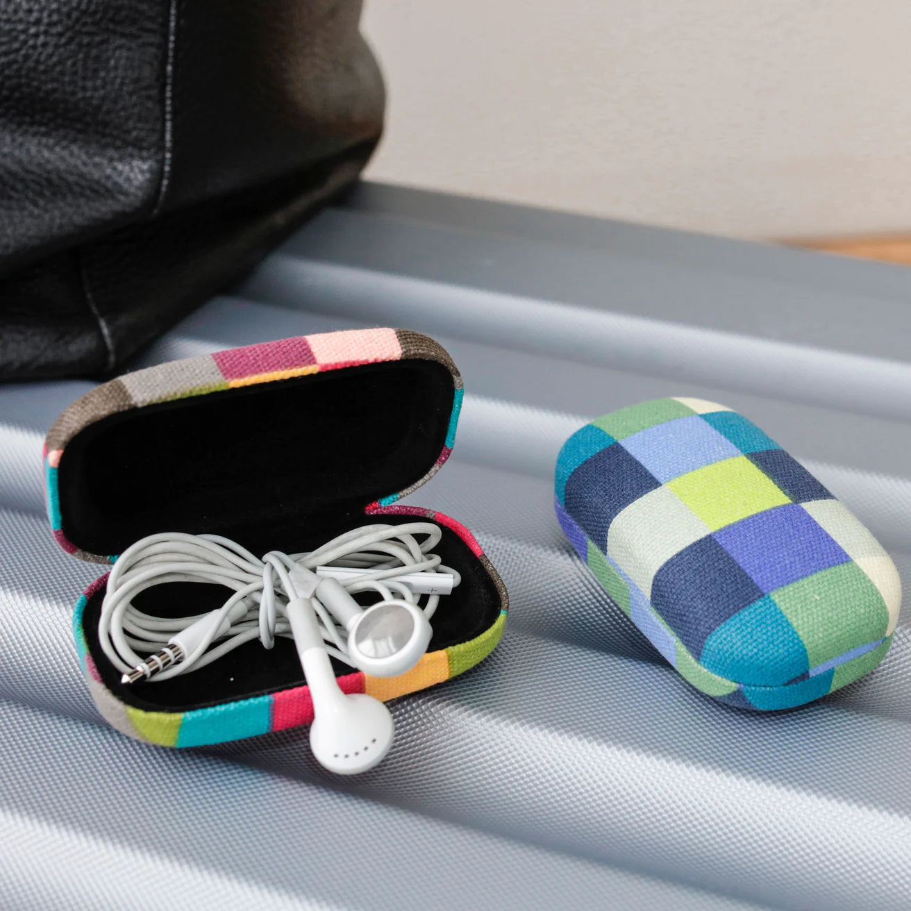 Kikkerland Travel Case