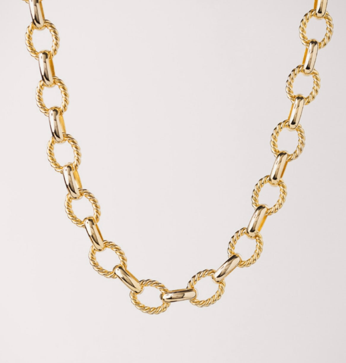 Lover’s Tempo Rose Necklace