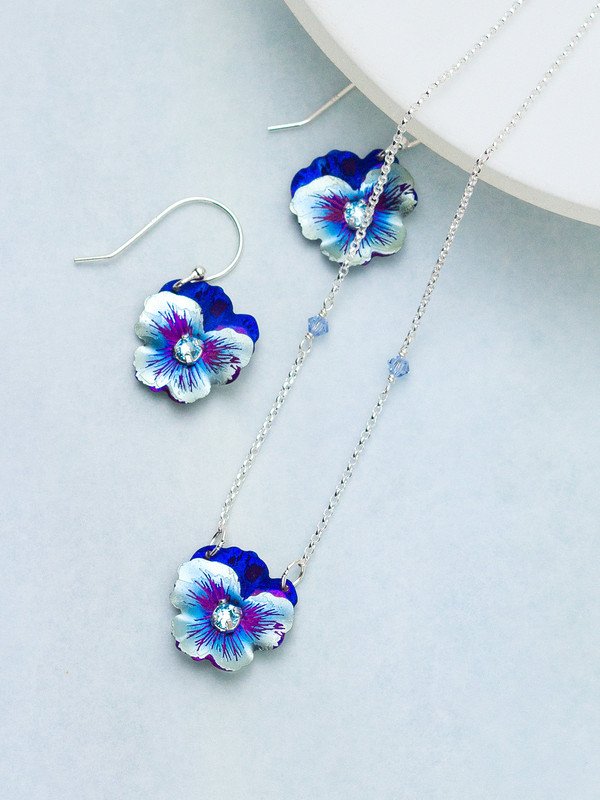 Holly Yashi Garden Pansy Pendant Necklace