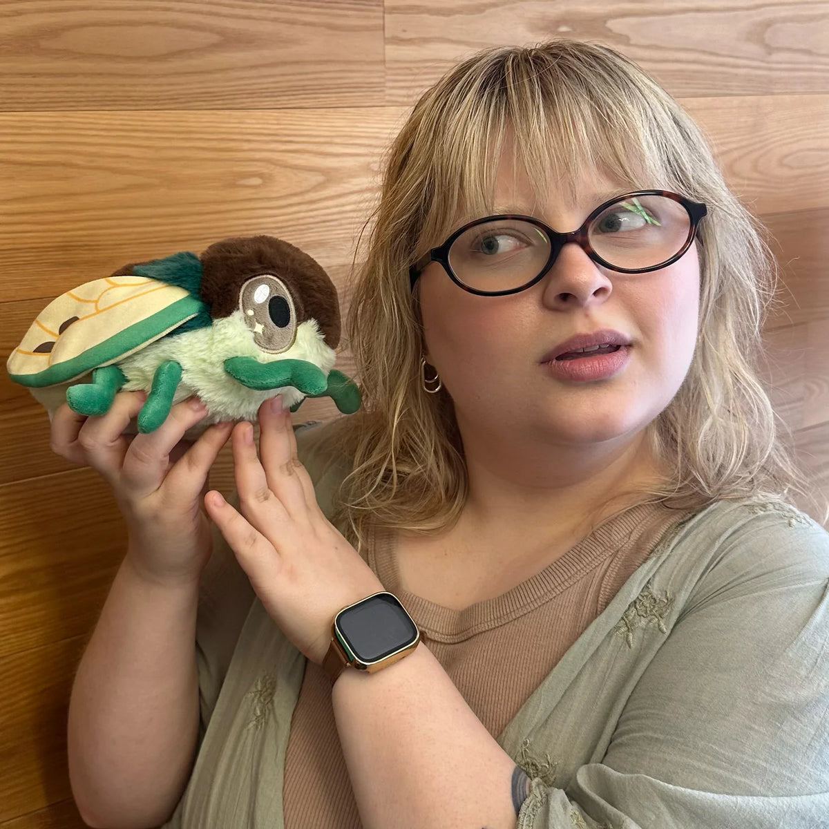 Squishable Snacker Cicada