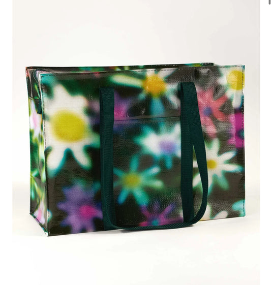 Blue Q Hazy Daisy Shoulder Tote