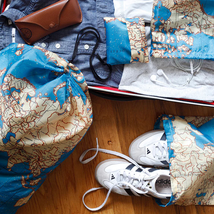 Kikkerland Around The World Travel Bag Set
