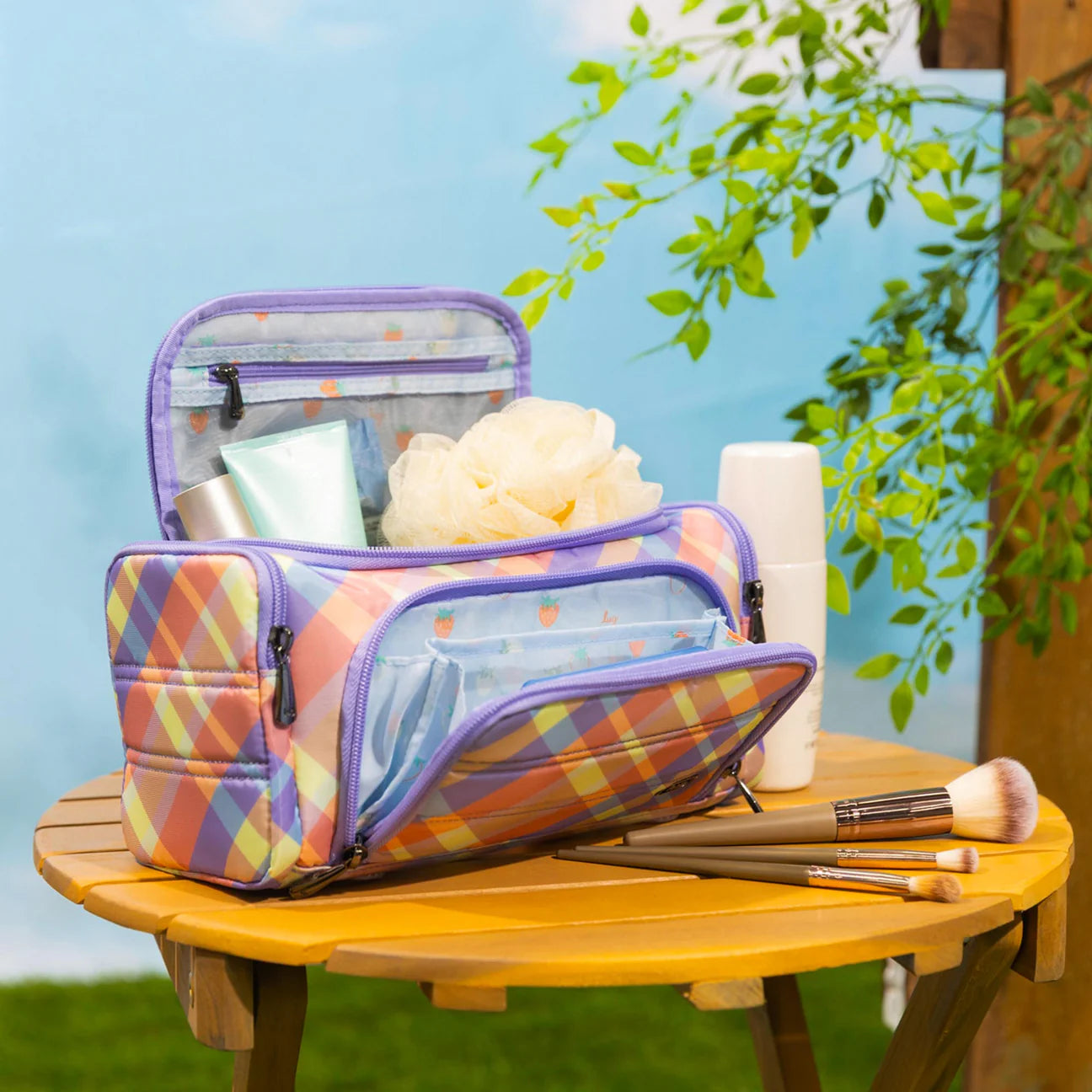 Lug Medium Trolley Toiletries Bag Plaid