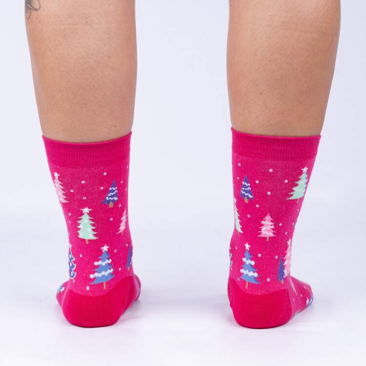 SOCK IT TO ME 
Women’s Feelin’ Pine Crew Socks